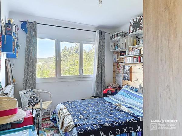 Appartement Brignoles grand balcon 3 pièce(s) 74 m2