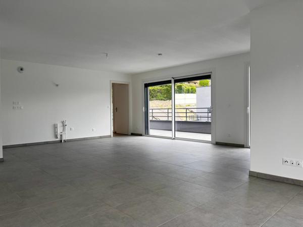 Appartement à vendre    4 pièces •  Ayse