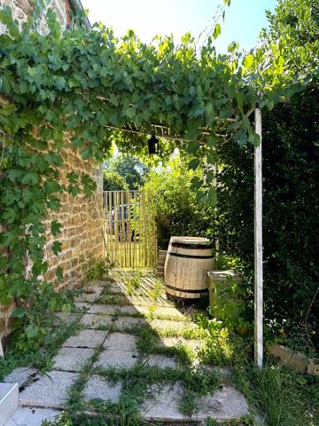 EXCLUSIVITE - Maison de village avec jardin – Idéale 1er achat ou résidence secondaire (Clamerey - 21390)