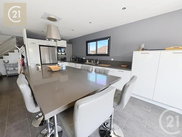 Maison à vendre  4 pièces - 120 m2 SAUVIAN - 34