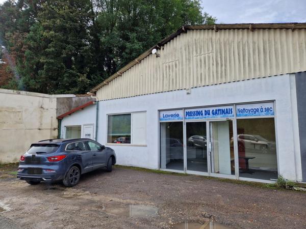 Location Local commercial130 m² - FERRIERES EN GATINAIS (45210)