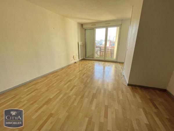 Appartement à louer 2 pièces 46.95m² Pau (64000)