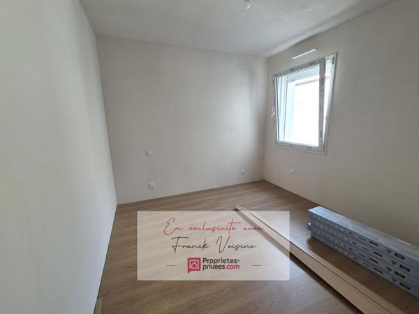 A VENDRE en Exclusivité à L'Oie, maison de 125 m2 avec 4 chambres sur une parcelle de 644 m2 env