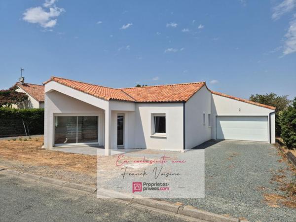 A VENDRE en Exclusivité à L'Oie, maison de 125 m2 avec 4 chambres sur une parcelle de 644 m2 env