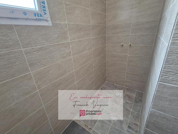 A VENDRE en Exclusivité à L'Oie, maison de 125 m2 avec 4 chambres sur une parcelle de 644 m2 env