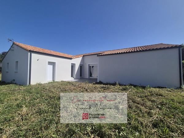 A VENDRE en Exclusivité à L'Oie, maison de 125 m2 avec 4 chambres sur une parcelle de 644 m2 env