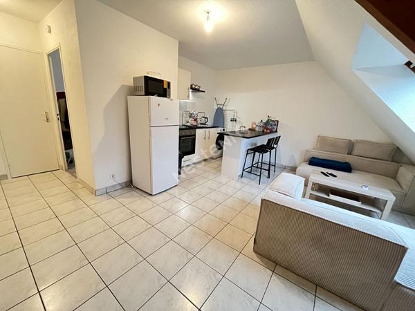 INVESTISSEMENT LOCATIF BRUZ - Appartement 2 pieces 32 m2 - Proche transports