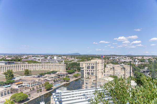 Appartement avec vue et terrasse dans l’iconique « Arbre Blanc »