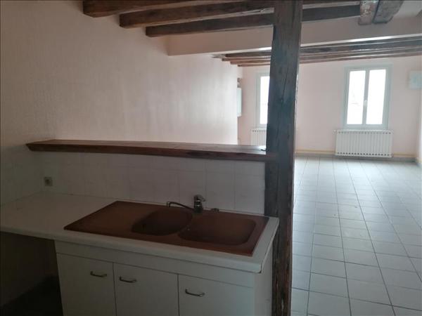 Appartement à louer 765 € CC L ILE BOUCHARD 5 p 113 m² DPE C