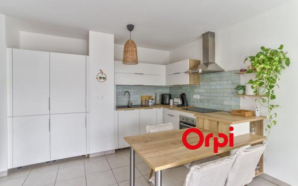 Appartement à vendre    3 pièces • 57,21 m2 Pierre-Bénite