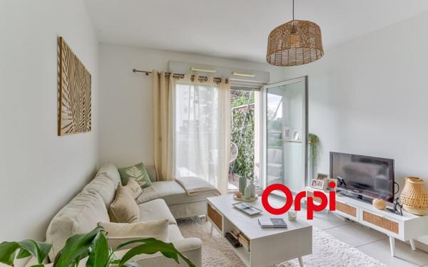 Appartement à vendre    3 pièces • 57,21 m2 Pierre-Bénite