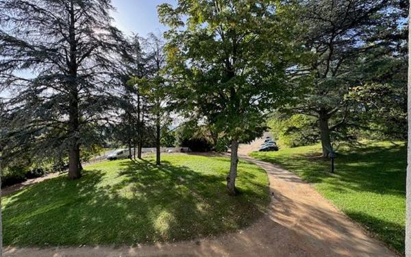 Appartement à louer    3 pièces • 78,37 m2 Champagne-au-Mont-d'Or