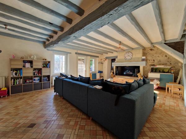 Longère de 150 m², 3 chambres en vente à LIGUEIL.