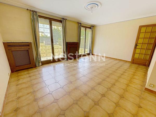 A vendre Maison de 5 pièces de 99 m2 à Plaisir - Quartier centre ville
