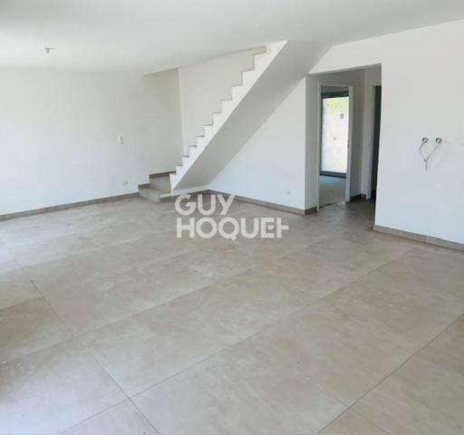 MAISON À VENDRE DE 5 PIÈCES DE 115,70 M²