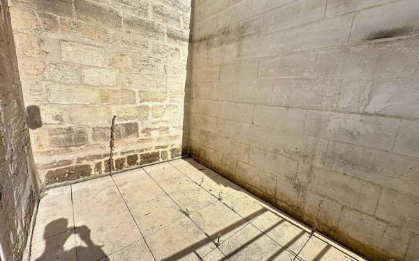 Appartement à vendre    3 pièces • 80 m2 Avignon