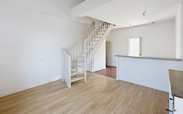 Appartement à vendre    3 pièces • 80 m2 Avignon