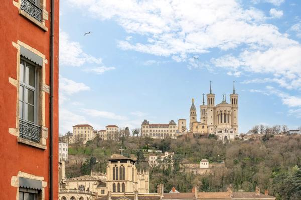 LYON 2 - Quais de Saone - Celestins - Appartement 132,90m² - 3 chambres - Balcon