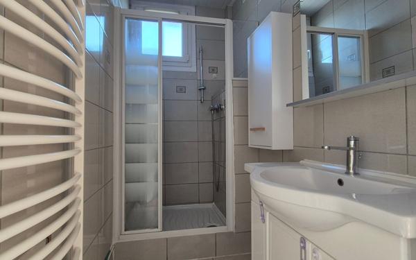 Appartement à vendre    3 pièces • 75,10 m2 Saint-Étienne