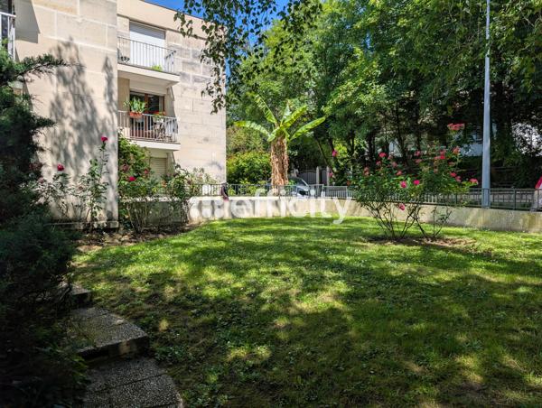 Appartement
         3 pièces
        - 59 m² Exclusivité 354 000 € *
