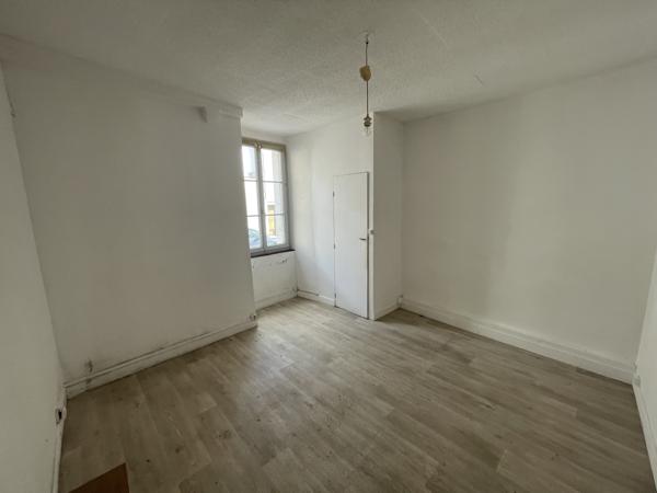 Appartement
         2 pièces
        - 39 m² Exclusivité 67 000 € *