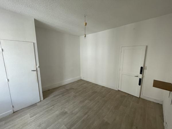 Appartement
         2 pièces
        - 39 m² Exclusivité 67 000 € *
