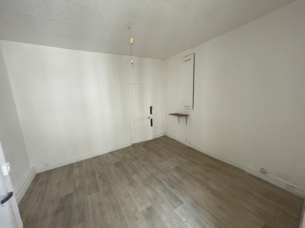 Appartement
         2 pièces
        - 39 m² Exclusivité 67 000 € *