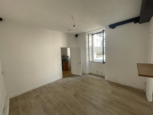 Appartement
         2 pièces
        - 39 m² Exclusivité 67 000 € *