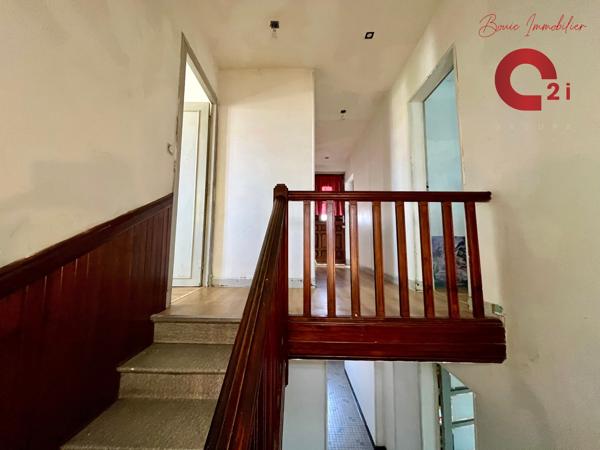 Maison
         5 pièces
        - 115 m² Exclusivité 120 000 € *