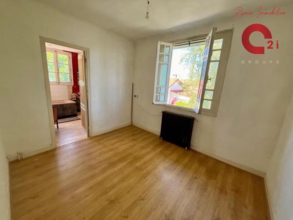 Maison
         5 pièces
        - 115 m² Exclusivité 120 000 € *