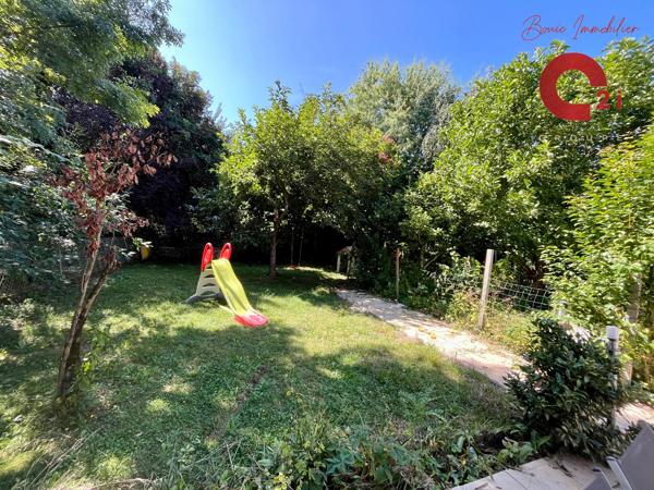 Maison
         5 pièces
        - 115 m² Exclusivité 120 000 € *