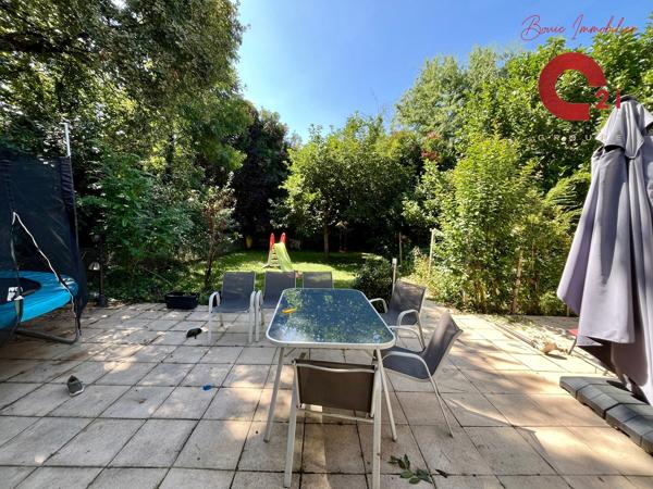 Maison
         5 pièces
        - 115 m² Exclusivité 120 000 € *