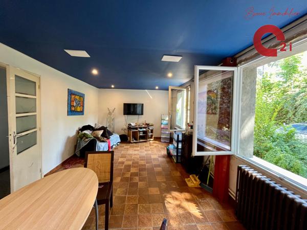 Maison
         5 pièces
        - 115 m² Exclusivité 120 000 € *