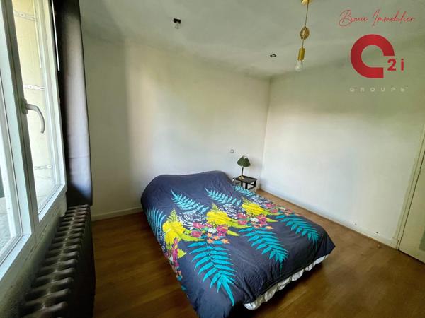 Maison
         5 pièces
        - 115 m² Exclusivité 120 000 € *