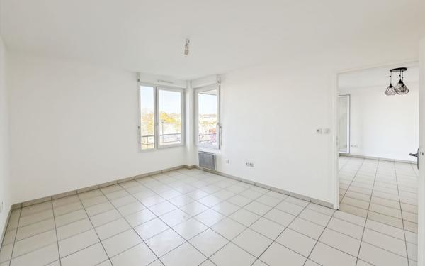 Appartement à vendre    2 pièces • 43,39 m2 Launaguet