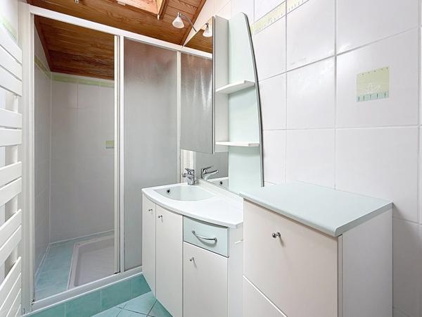 VIUZ-EN-SALLAZ – MAISON FAMILIALE 6 PIÈCES – 140 m² – VUE MONTAGNES – EMPLACEMENT RECHERCHÉ 🌞