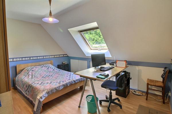 Maison 4 chambres avec jardin clos et double garage secteur MAINTENON