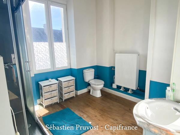 Dordogne (24) Maison à vendre 5 pièces LA COQUILLE (24), 3 chambres, dépendance, terrain 400m2, beaux volumes.