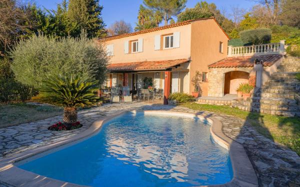 Maison à vendre    4 pièces •  Peymeinade