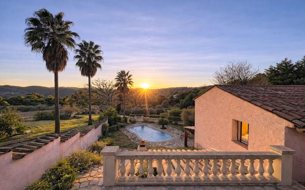 Maison à vendre    4 pièces •  Peymeinade