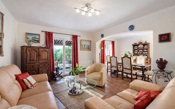 Maison à vendre    4 pièces •  Peymeinade