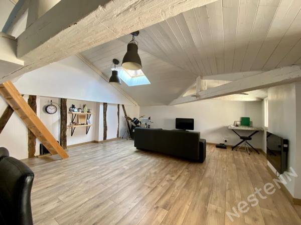 A LOUER - AGEN CENTRE - Appartement de 2 pièces principales entièrement rénové