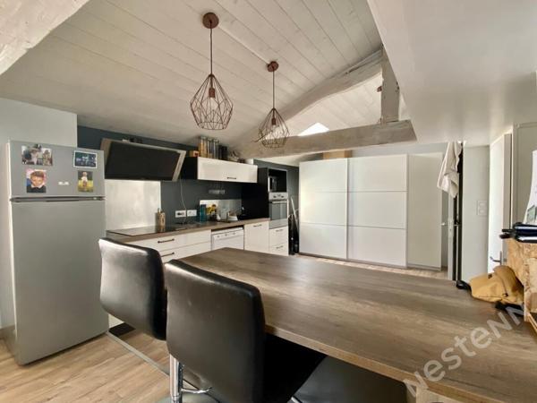A LOUER - AGEN CENTRE - Appartement de 2 pièces principales entièrement rénové