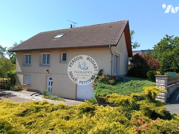MAISON T8 AVEC 5 CHAMBRES, GARAGE, TERRAIN ET DEPENDANCES