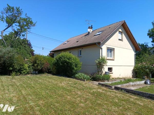 MAISON T8 AVEC 5 CHAMBRES, GARAGE, TERRAIN ET DEPENDANCES