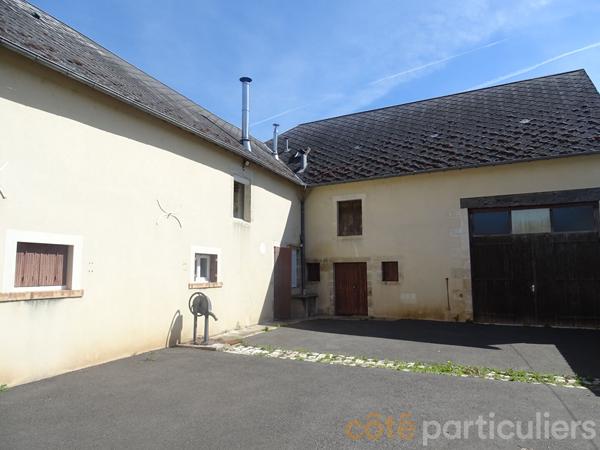 Vente
                Maison110 m² - 4 Pièces -
                    LIGNIERES (18160)