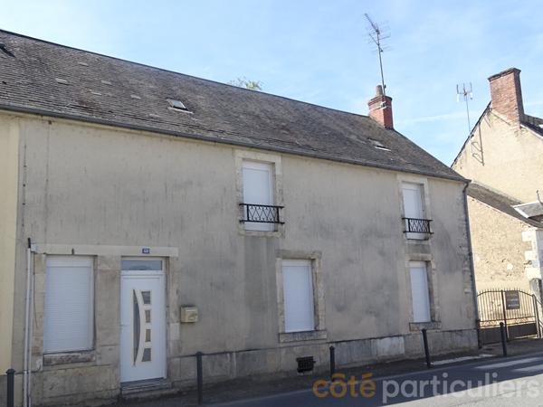 Vente
                Maison110 m² - 4 Pièces -
                    LIGNIERES (18160)