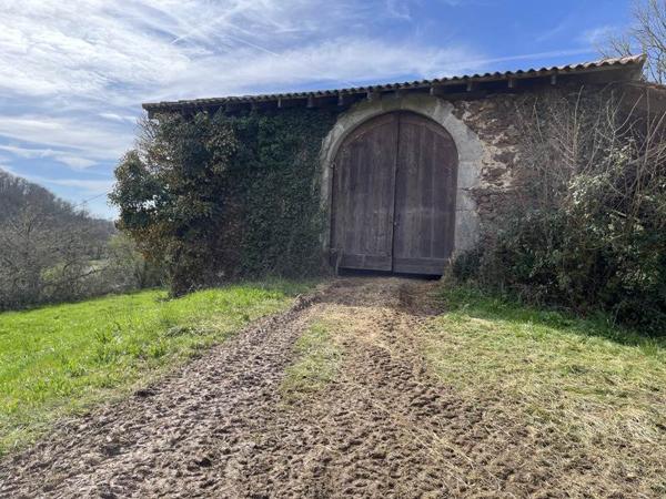 Maison à vendre |  Saint-Étienne-de-Maurs |  5 pièces | 90 m²