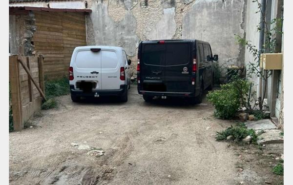 Vente Immeuble 2 appartements T3 + parkings Nissan-lez-enserune   