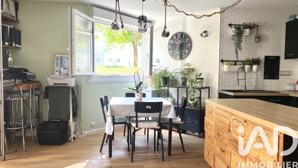 Appartement à vendre 4 pièces 77 m² Montigny-le-Bretonneux